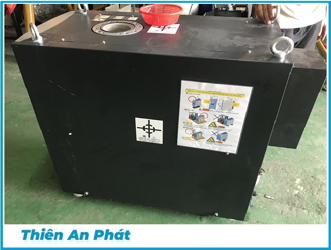 Sửa chữa bơm chân không, Model: ULVAC-LR1200